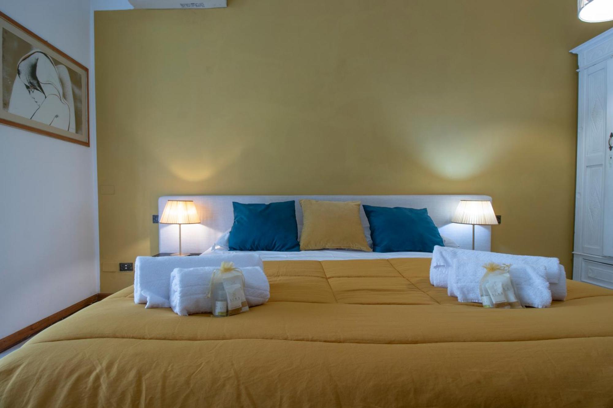 Lia - In With Private Garden And Pool * Florencia